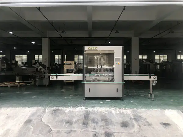 emc液体全自动易倍体育emc网址厂房设备实拍图
